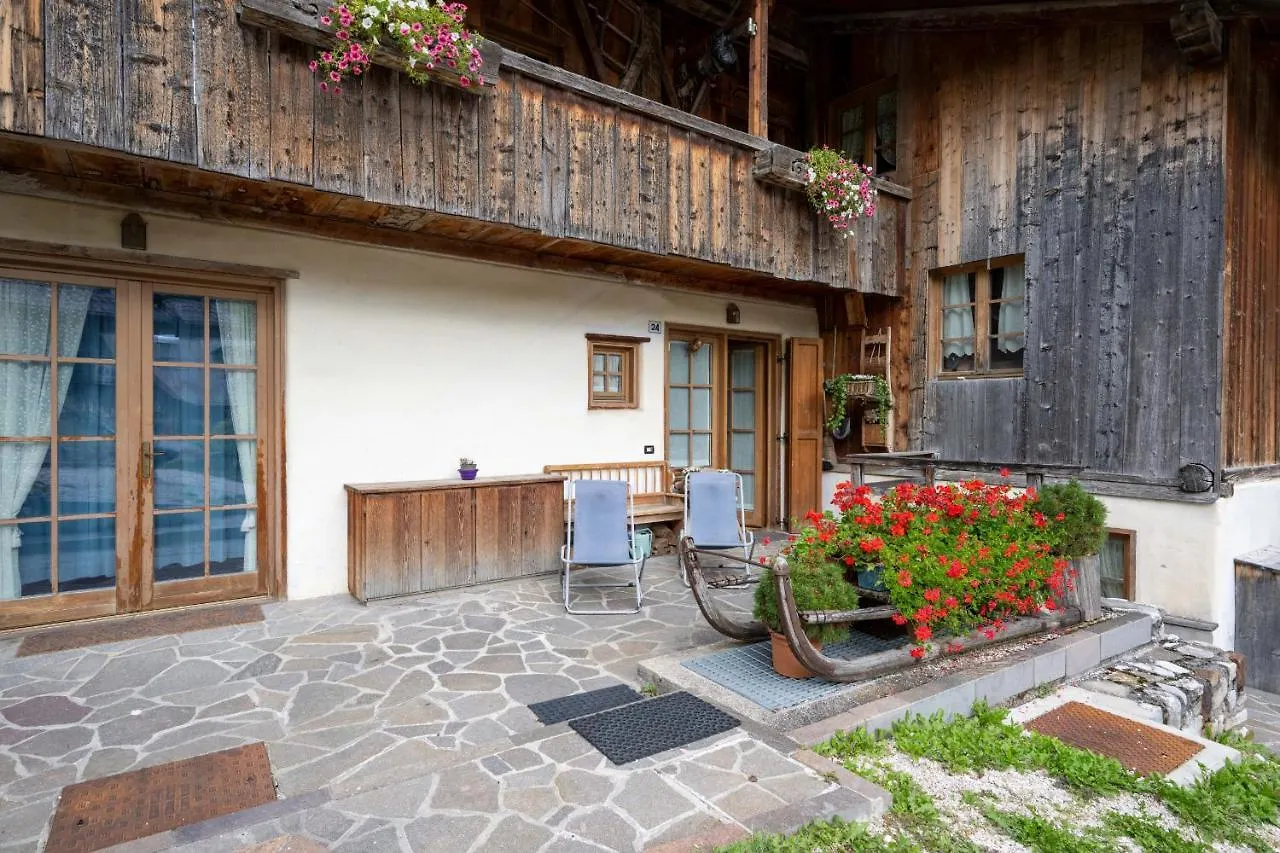 Apartman Casa Lacedel 1, On Ski Slopes Cortina dʼAmpezzo Olaszország