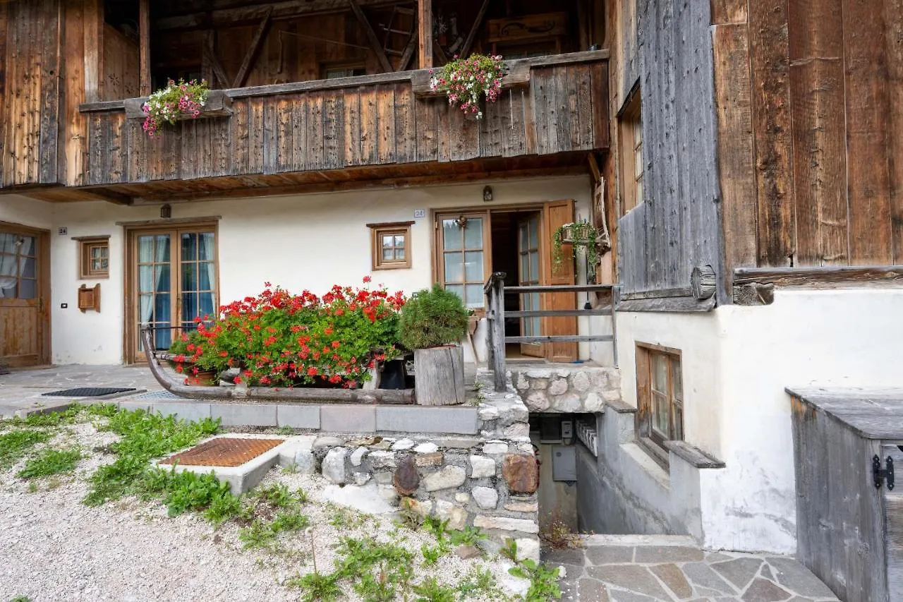 Casa Lacedel 1, On Ski Slopes Cortina dʼAmpezzo Olaszország